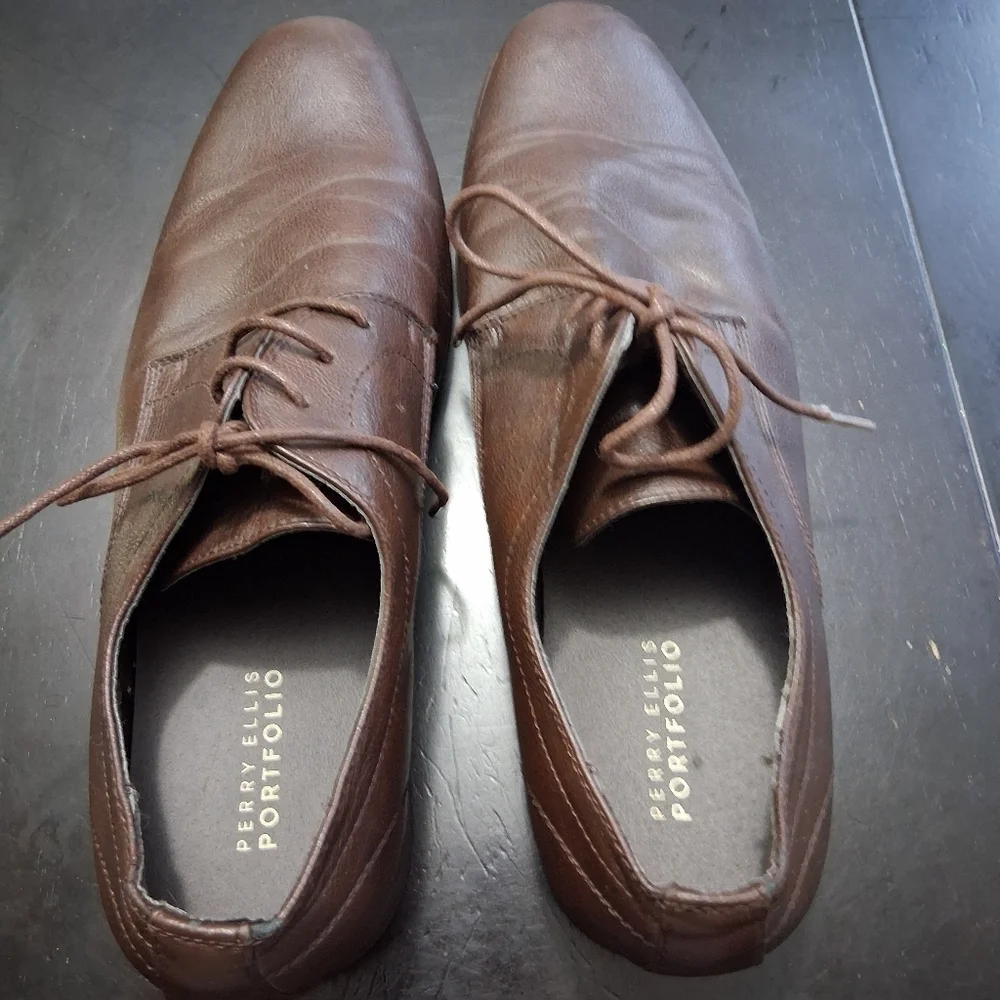 Perry Ellis classic versatile